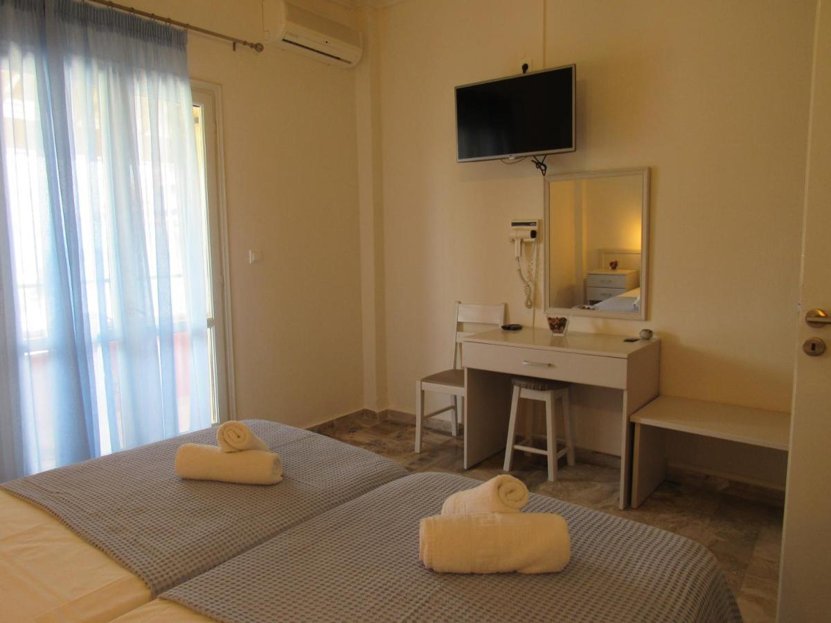 Biscoutsis Apartments & Studios กาวอส ภายนอก รูปภาพ