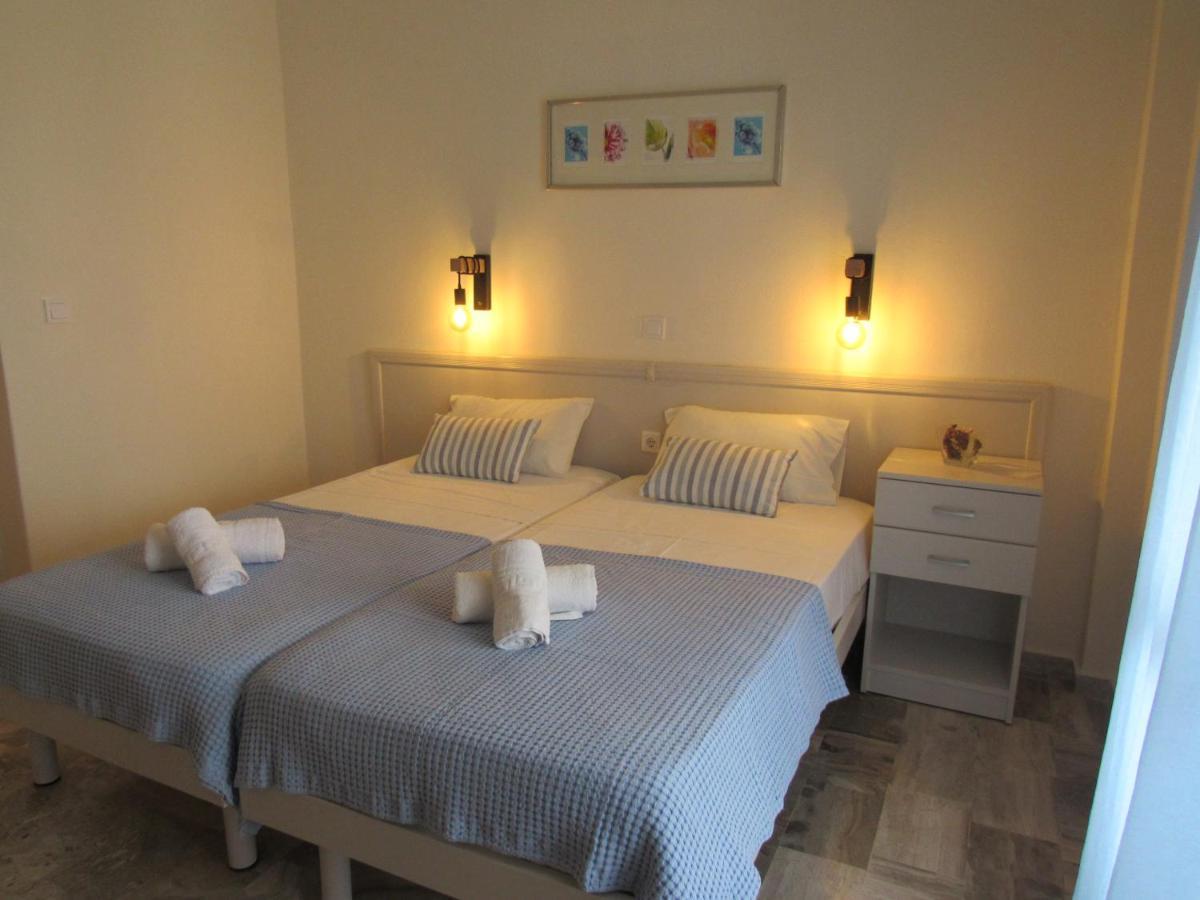 Biscoutsis Apartments & Studios กาวอส ภายนอก รูปภาพ